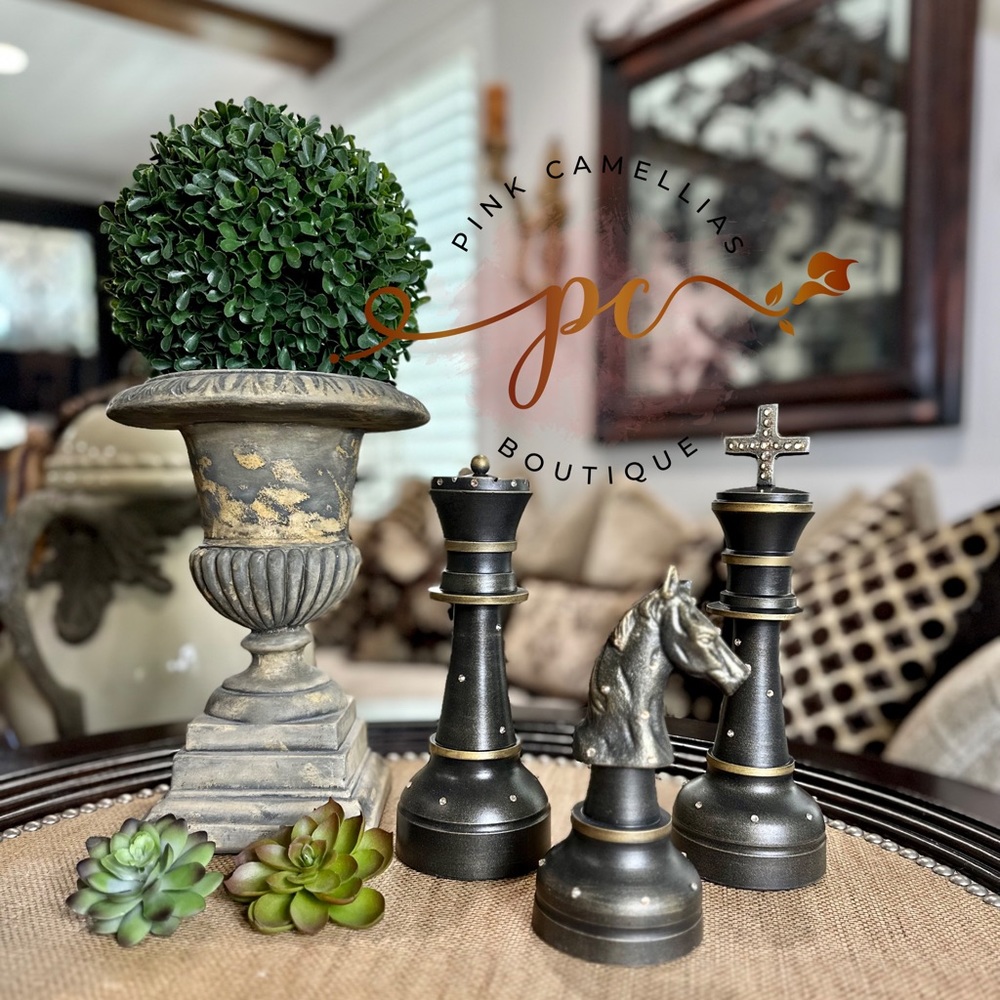 Decorative Chess Pieces